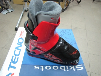 Горнолыжные ботинки TecnoPro Е-40 black red 084019 - Акционные ботинкиTecnoPro - aktivsport